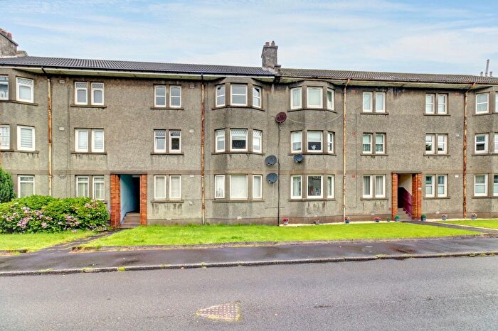 2 Bedroom Flat For Sale In Eastfield Crescent, Dumbarton, G82
