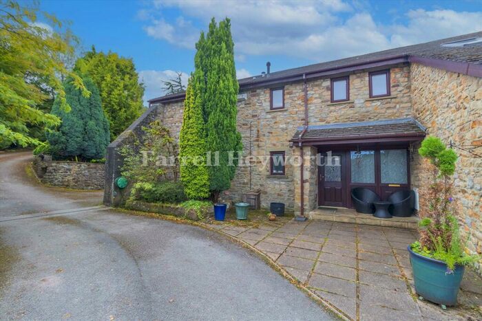 3 Bedroom House For Sale In Capernwray Court, Borwick Rd, Capernwray, Carnforth, LA6