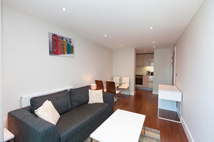 1 Bedroom Apartment To Rent In Crawford Building, One Commercial Street, Aldgate, E1