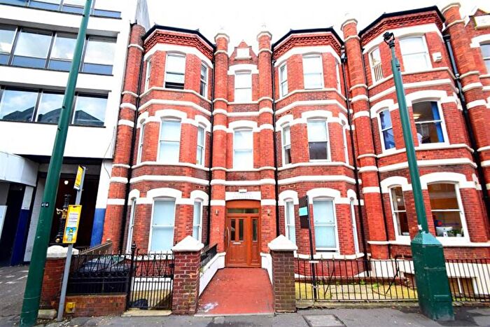 Flat To Rent In Bournemouth, BH1