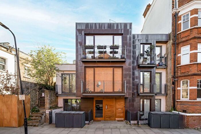 2 Bedroom Flat To Rent In Smyrna Road, West Hampstead Lettings, NW6