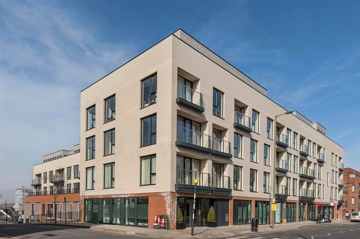 3 Bedroom Flat To Rent In Finchley Road, Golders Green, NW11