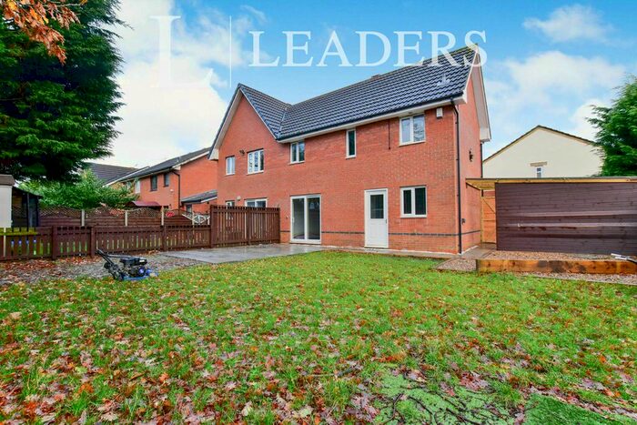 3 Bedroom Semi-Detached House To Rent In Thirlmere Road, Wythenshawe, Manchester, M22