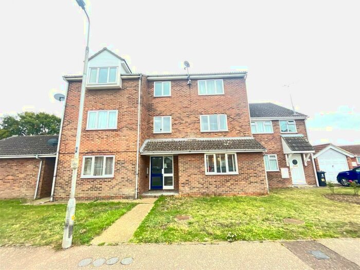 2 Bedroom Flat To Rent In Constable Avenue, Clacton-On-Sea, CO16