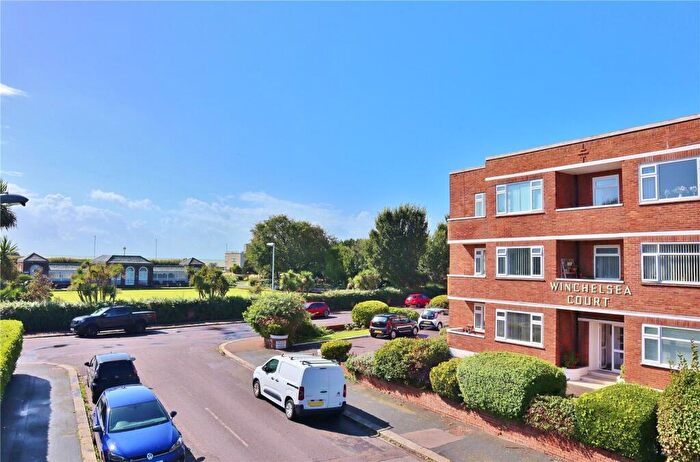 2 Bedroom Flat For Sale In Winchelsea Gardens, Worthing, West Sussex, BN11
