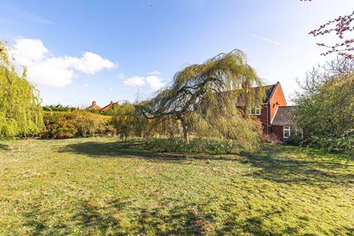 4 Bedroom Detached House For Sale In Chain Free In North Creake, NR21