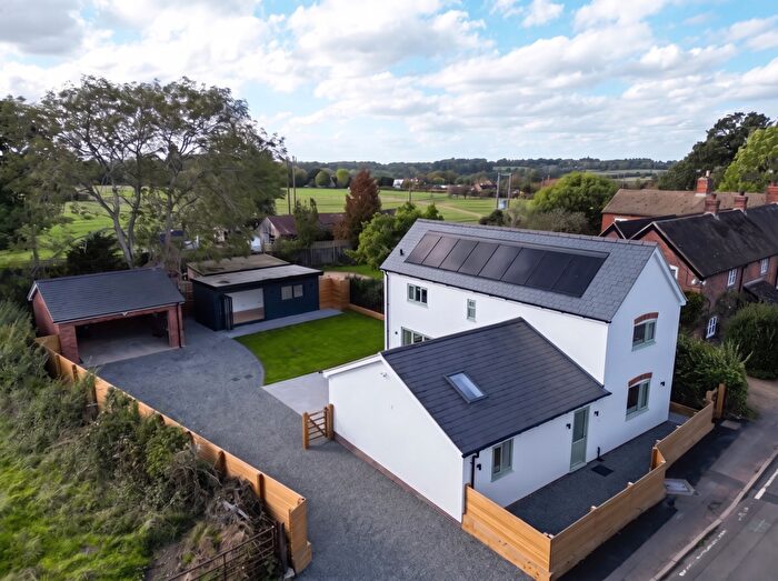 3 Bedroom Detached House For Sale In Old Milverton, Leamington Spa, CV32