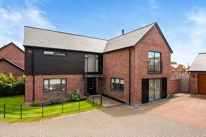 5 Bedroom Detached House For Sale In Knights Grove, Knockin, Oswestry, SY10