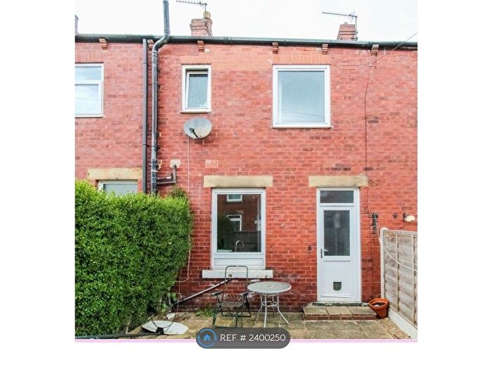 2 Bedroom Terraced House To Rent In King Street, Ossett, WF5