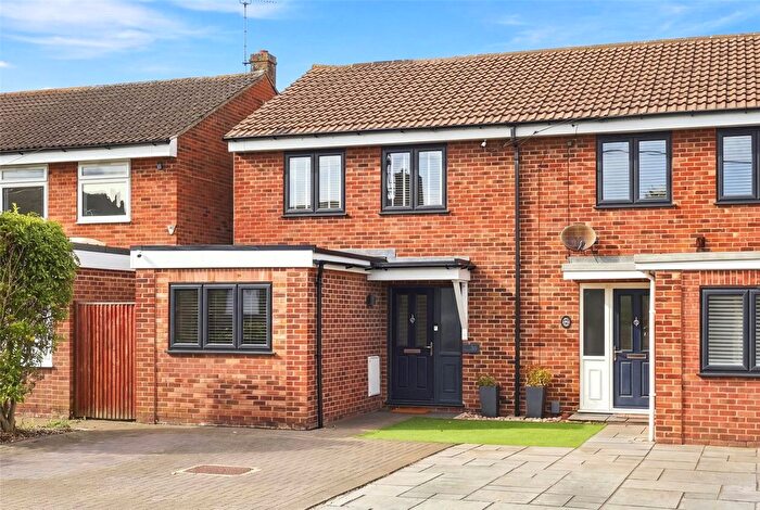 2 Bedroom Semi Detached House For Sale In Widford Road, Chelmsford, Essex, CM2
