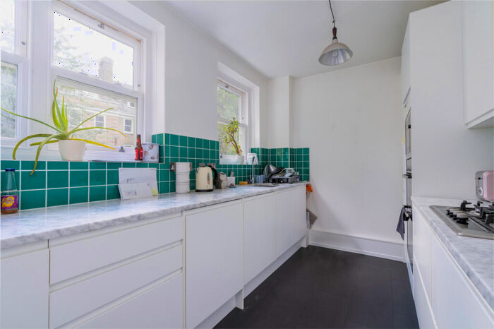 2 Bedroom Apartment To Rent In Avenell Mansions, London, N5