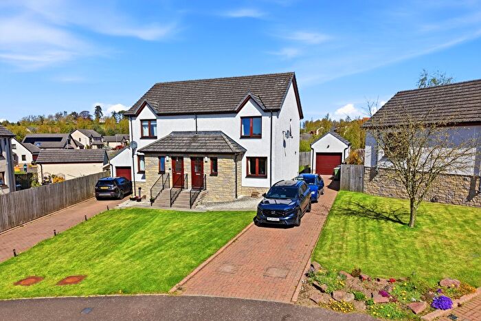 3 Bedroom Semi Detached House For Sale In Hutchison Drive, Scone, Perth, PH2