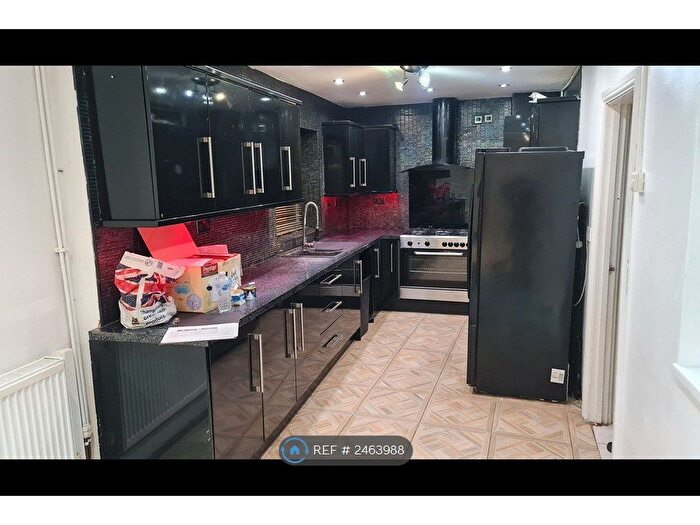 3 Bedroom End Of Terrace House To Rent In Barrows Road, Birmingham, B11