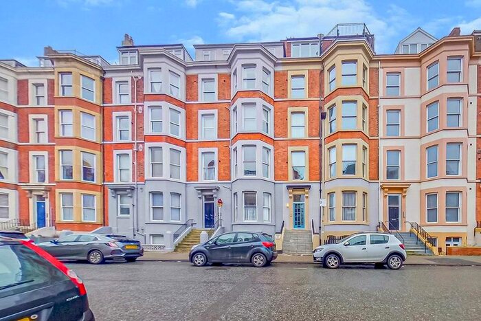 1 Bedroom Flat To Rent In Prince Of Wales Terrace, Scarborough, North Yorkshire YO11