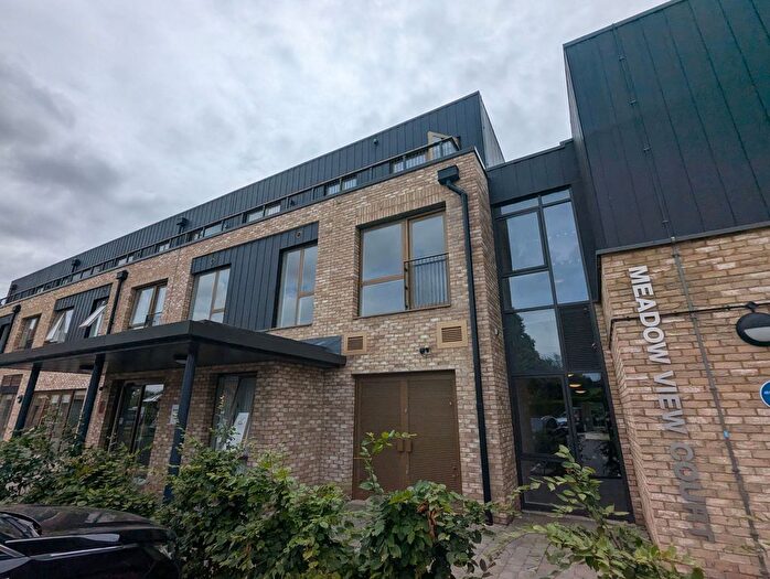 2 Bedroom Flat For Sale In The Orpines, Wateringbury, Maidstone, ME18