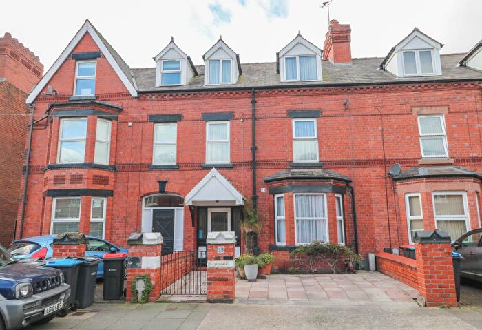 6 Bedroom Terraced House For Sale In Halkyn Road, Hoole, Chester, CH2