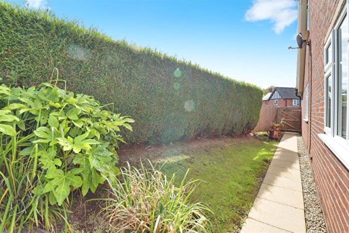 4 Bedroom Detached Bungalow For Sale In The Dingle, Haslington, CW1