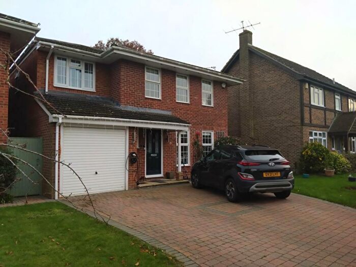 4 Bedroom Detached House To Rent In Wokingham, Berkshire, RG41