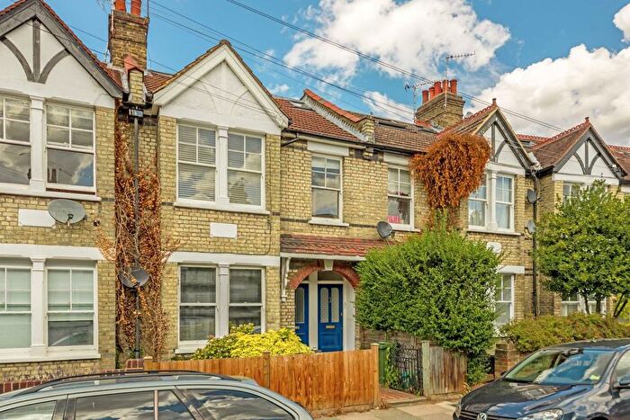 2 Bedroom Flat To Rent In Kenley Road, St Margarets, TW1