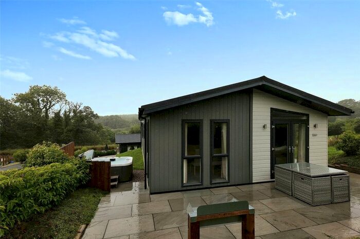 3 Bedroom Property For Sale In Roadford Lake Lodges, Lifton, Devon, PL16
