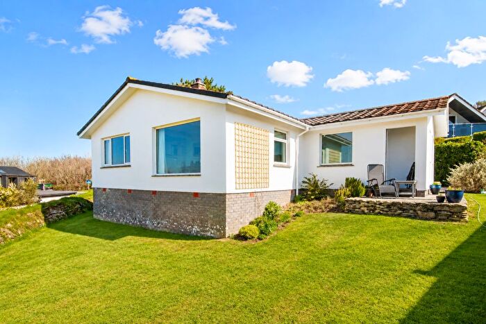 3 Bedroom Bungalow For Sale In Ocean View, Polruan, PL23