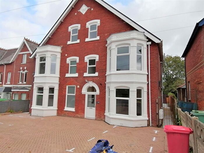 1 Bedroom Flat For Sale In - Victoria Grove, East Cowes, PO32