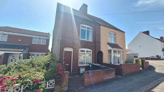 3 Bedroom Semi-Detached House For Sale In Bucks Hill, Nuneaton, Warwickshire, CV10