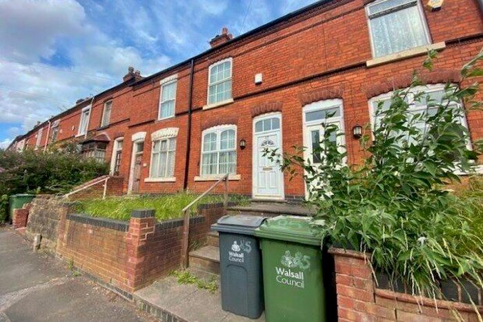 3 Bedroom Terraced House To Rent In West Bromwich Road, Walsall, WS1