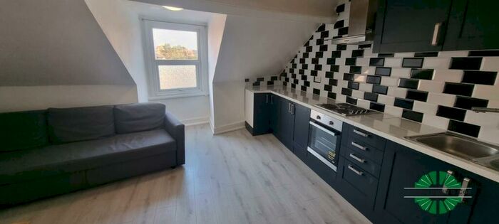 1 Bedroom Flat To Rent In Hatherley Mews, E17