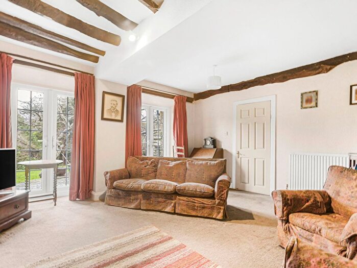 5 Bedroom Detached House For Sale In High Street, Wheatley, OX33