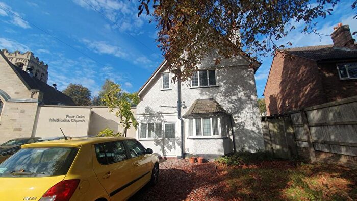 3 Bedroom Detached House For Sale In Lichfield Road, Four Oaks, Sutton Coldfield, West Midlands, B74