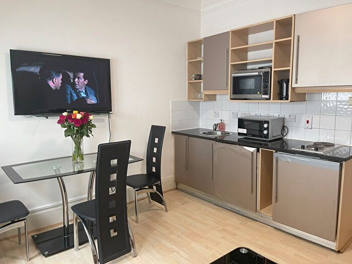 1 Bedroom Flat To Rent In White Horse Street, London, W1J