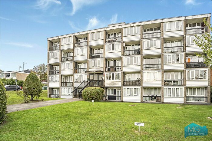 1 Bedroom Flat For Sale In Ashbourne Close, London, N12