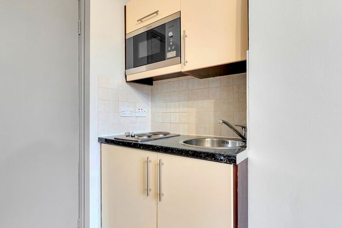 Studio To Rent In Fernhead Road, London, W9