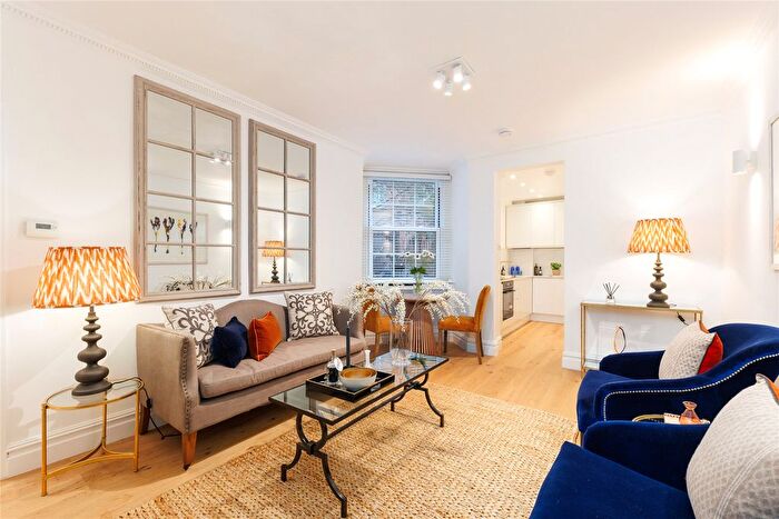 2 Bedroom Flat For Sale In Pond Place, London, SW3