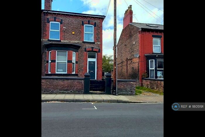 4 Bedroom Semi-Detached House To Rent In Cole Street, Birkenhead, CH43