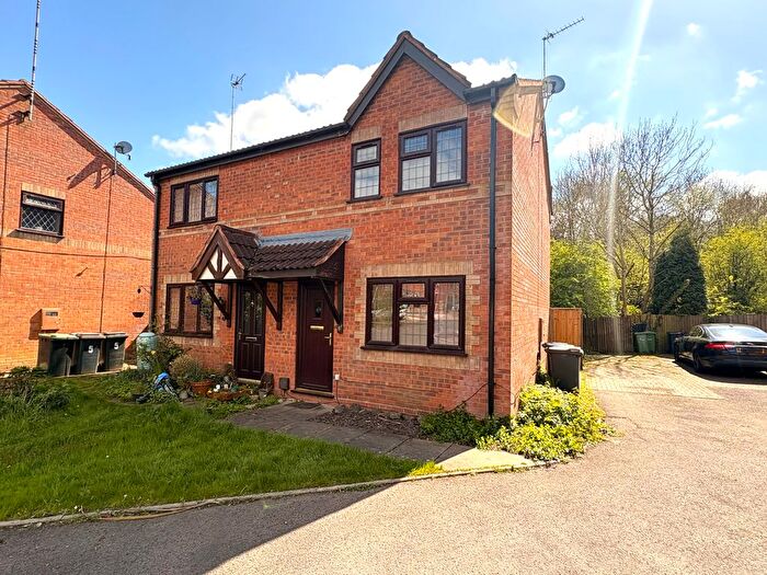 2 Bedroom Semi-Detached House For Sale In Mayfair Drive, Nuneaton, CV10