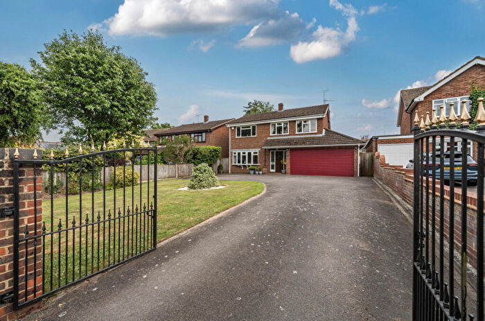 4 Bedroom Detached House For Sale In The Street, Swallowfield, Reading, Berkshire, RG7