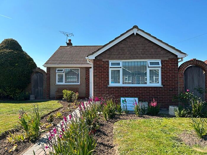 2 Bedroom Bungalow For Sale In Wilkes Road, Broadstairs, Kent, CT10