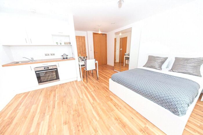 Flat To Rent In The Tower, Plaza Boulevard, Liverpool, L8