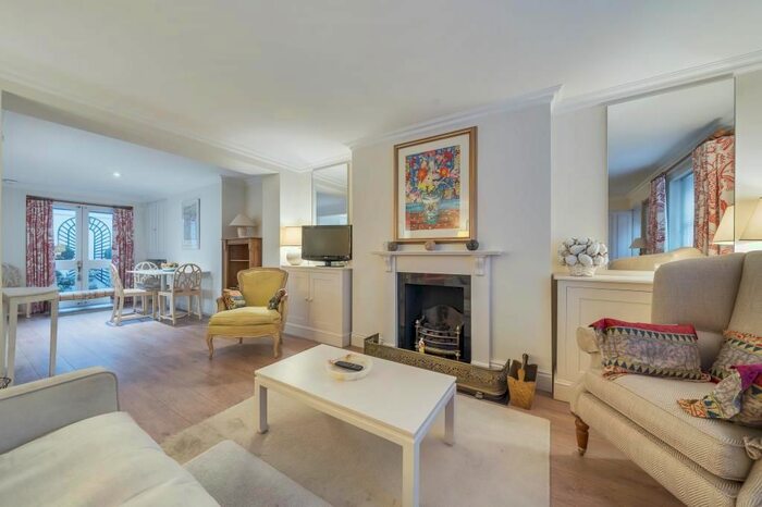 1 Bedroom Flat To Rent In Richmond, Surrey, TW10