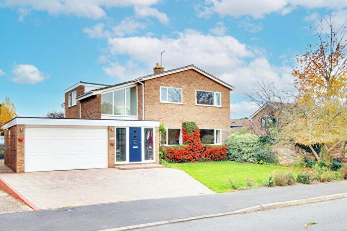 4 Bedroom Detached House For Sale In Daintree, Needingworth, Cambridgeshire, PE27