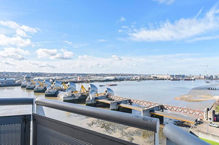 3 Bedroom Flat To Rent In Wards Wharf Approach, Silvertown, London, E16