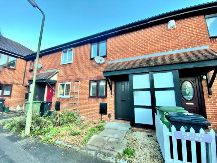 2 Bedroom House To Rent In Balliol Drive, Didcot, OX11