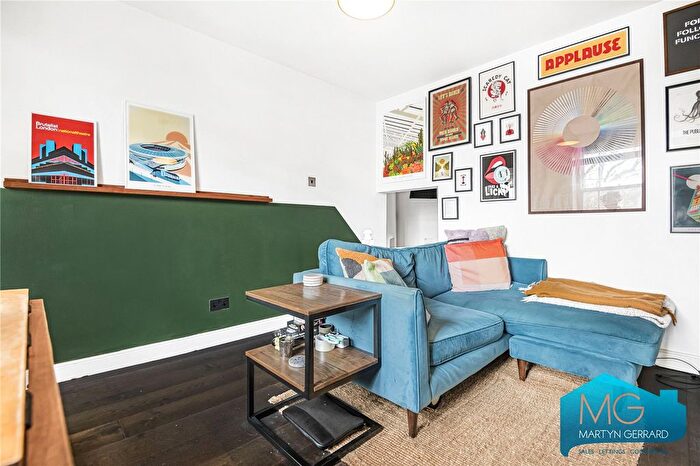 1 Bedroom Flat For Sale In Fairfield Road, London, N8