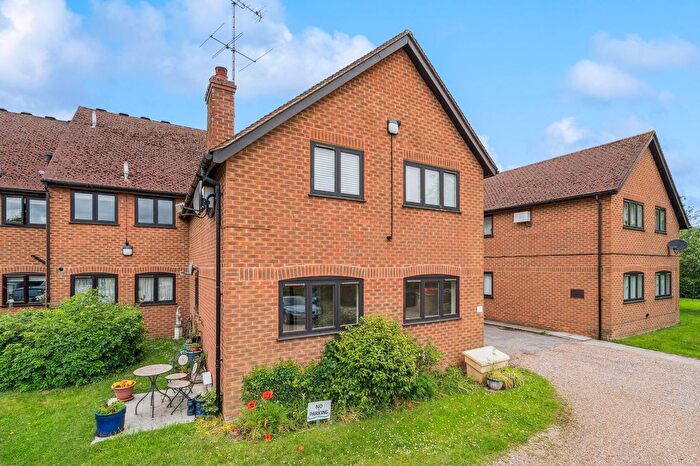 2 Bedroom Flat For Sale In Main Road, Naphill, HP14