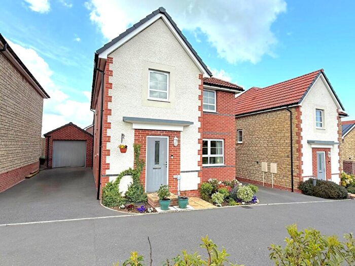 4 Bedroom Detached House For Sale In Pennant Way, Nailsea, North Somerset, BS48