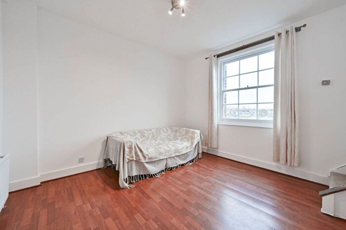 1 Bedroom Flat To Rent In Edbrooke Road, Maida Vale, London, W9