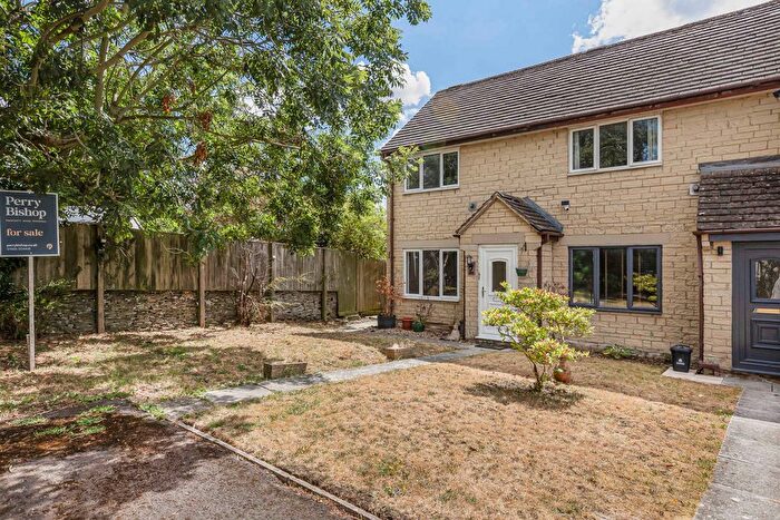 1 Bedroom End Terrace House For Sale In Longtree Close, Tetbury, Gloucestershire, GL8