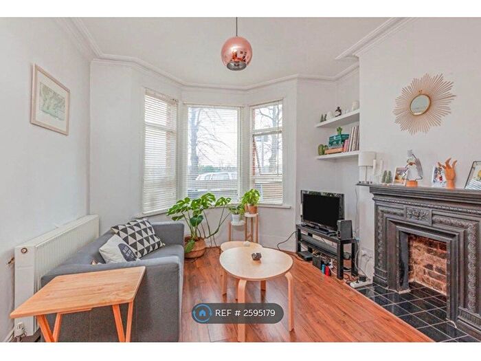 1 Bedroom Maisonette To Rent In Quicks Road, Wimbledon, SW19